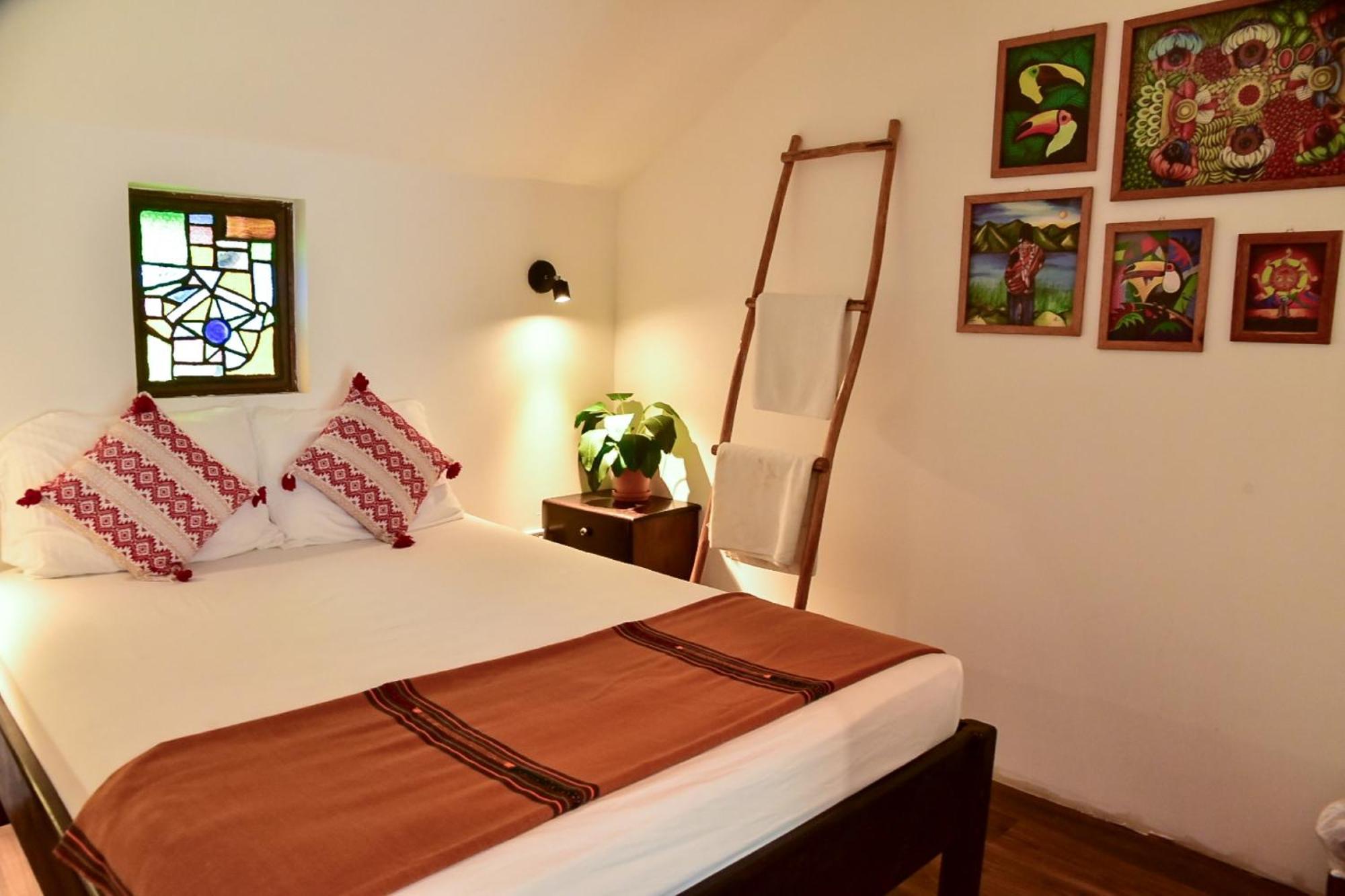 Los Amigos Hostel Flores Esterno foto